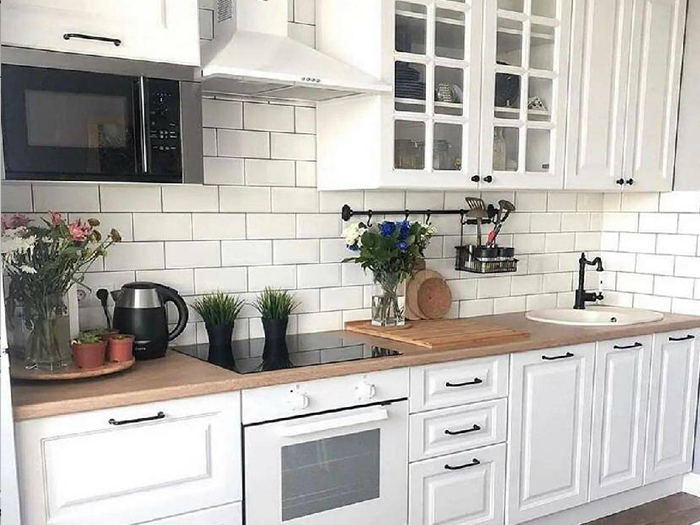 кухни белые